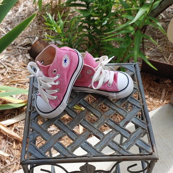 pink converse size 4